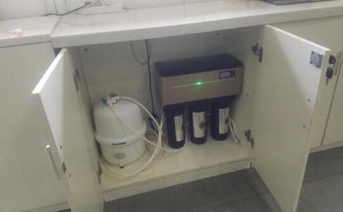 商用凈水器設備材質(zhì)需要耿好、耿耐用